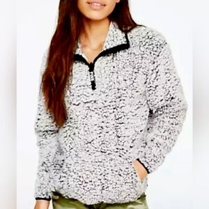 PINK Victoria's Secret Women Fuzzy Sherpa Pullover Sweater 3/4 Zip Front Gray S